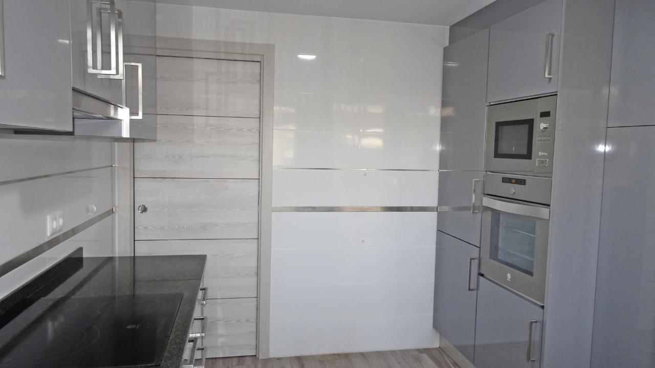 Neptuno Gandia Primera Linea - Alquiler Familias