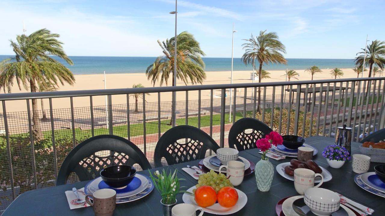 Neptuno Gandia Primera Linea - Alquiler Familias Apartment *