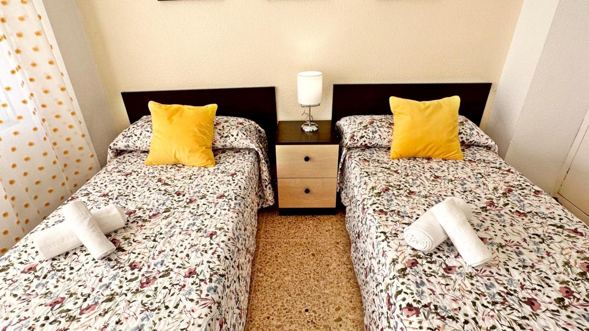 Apartment Neptuno Gandia Primera Linea - Alquiler Familias Playa de Gandia