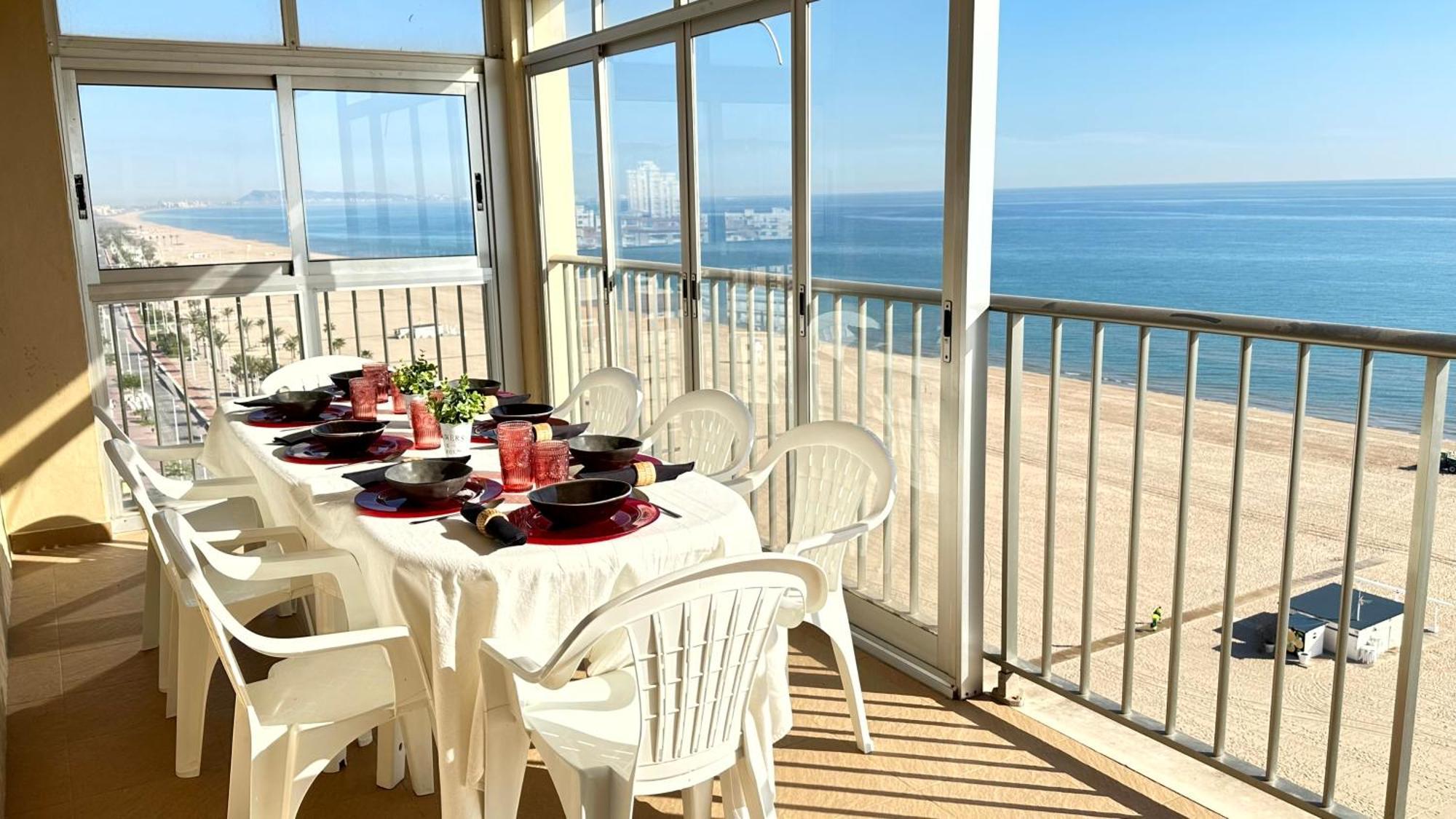 Neptuno Gandia Primera Linea - Alquiler Familias Apartment *